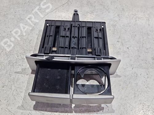 Posacenere ALFA ROMEO 147 (937_) 1.9 JTDM 8V (937.AXD1A, 937.AXU1A, 937.BXU1A) | BP30830400I30