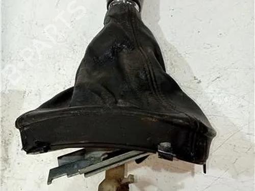 Used Gear lever AUDI A4 B5 (8D2) 1.9 TDI quattro (110 hp) 24123629