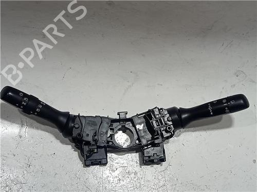 Used Switch TOYOTA YARIS (_P13_) 1.3 (NSP130_, NSP130) (99 hp) 23915223