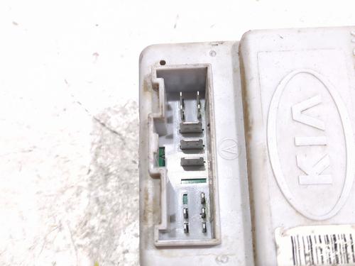 Fuse box KIA SORENTO I (JC) 2.5 CRDi 4WD | BP32165267E1 - Image 4