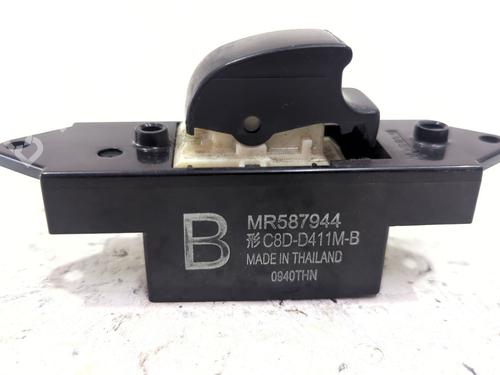 Used Right rear window switch Right rear window switch 38952639 38952639