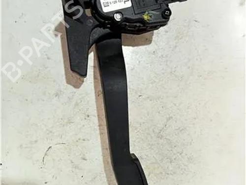 Pédale OPEL CORSA C (X01) 1.2 (F08, F68) (75 hp) 23929617
