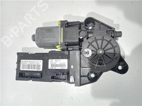 Used Left front window motor RENAULT MEGANE III Hatchback (BZ0/1_, B3_) 1.5 dCi (86 hp) 23920720