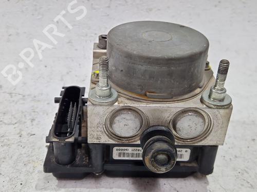Used ABS pump FIAT BRAVO II (198_) 1.9 D Multijet (198AXD1A) (116 hp) 30777153