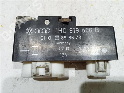 Used Fuse box VW PASSAT B5 (3B2) 1.9 TDI (115 hp) 23907055