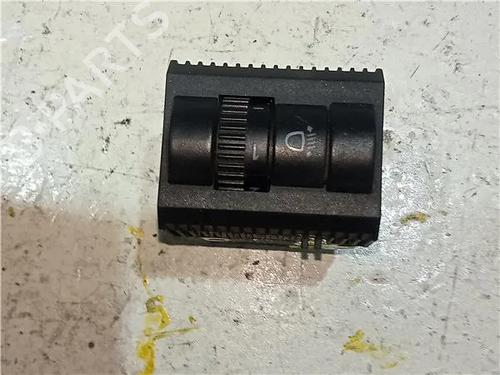 Used Headlight switch VW POLO IV (9N_, 9A_) 1.9 TDI (101 hp) 23923876