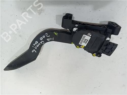 Used Pedal KIA CERATO I Hatchback (LD) 2.0 CRDi (112 hp) 23908358