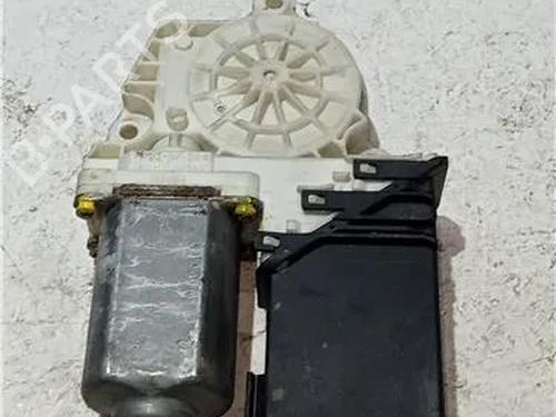 Right front window motor SEAT LEON (1M1) 1.9 TDI | BP23912040E20