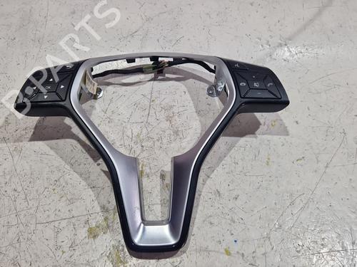 steering-wheel-controls-mercedes-benz-c-class-w204-2007-2008-2009-2010-2011-2012-2013-2014-2015-36529329 main image