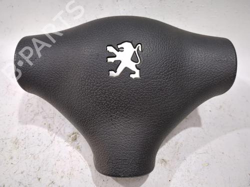 Used Driver airbag PEUGEOT 206 Hatchback (2A/C) 1.1 i (60 hp) 28480648