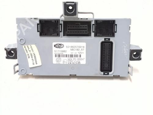 Caixa de fusíveis FIAT STILO (192_) 1.6 16V (192_XB1A) (103 hp) 25710774