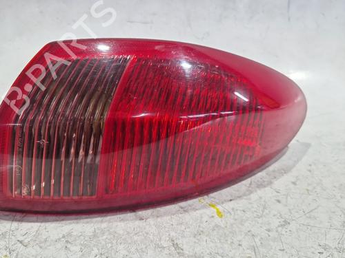 Used Right taillight Right taillight ALFA ROMEO 147 (937_) 1.9 JTDM 16V (937.AXN1B, 937.BXN1B) (150 hp) 33302772 33302772