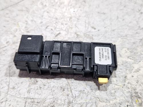 Używane Czujnik elektroniczny MERCEDES-BENZ C-CLASS (W204) C 200 CDI (204.001) (136 hp) 30684820