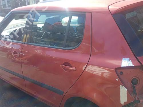 Fuse box SKODA FABIA II (542) 1.4 TDI | BP39981010E1 - Image 7