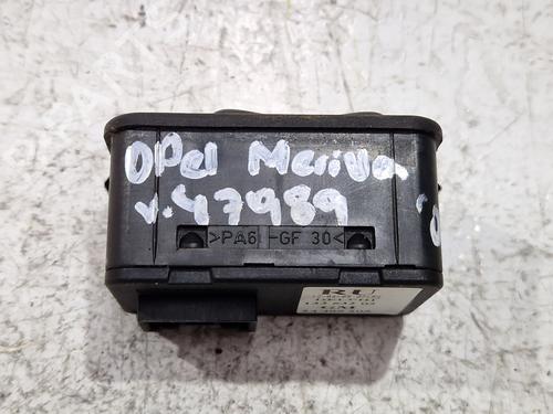 Mando elevalunas delantero izquierdo OPEL MERIVA A MPV (X03) 1.3 CDTI (E75) | BP30831122I27