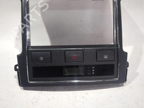 Used Middle console KIA SORENTO I (JC) 2.5 CRDi (170 hp) 24199443
