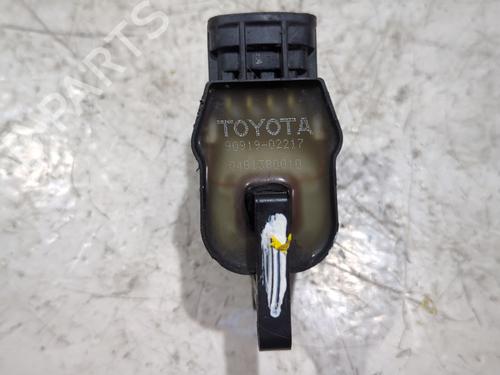 Used Ignition coil TOYOTA AVENSIS Liftback (_T22_) 2.0 i (ST220_, ST220R) (128 hp) 26673387