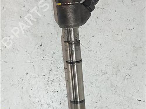 Used Injector KIA CARENS IV 1.7 CRDi (116 hp) 23921282