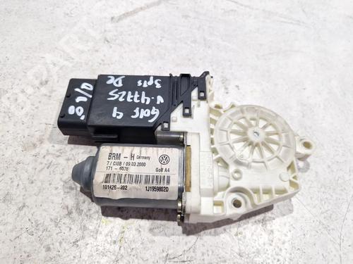 Right front window motor VW GOLF IV (1J1) 1.6 | BP29518738E20 