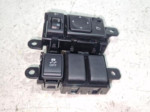 mirror-switch-nissan-juke-f15-2010-2011-2012-2013-2014-2015-2016-2017-2018-2019-36531584 main image