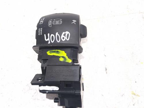 Used Switch RENAULT LAGUNA III (BT0/1) 2.0 dCi (BT0M, BT0N, BT0S, BT19, BT1F) (173 hp) 23928008