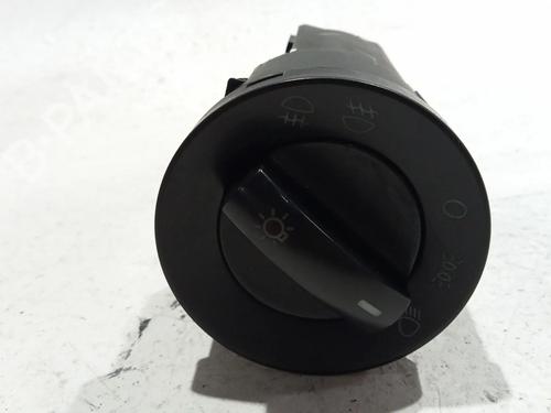 Used Headlight switch VW POLO IV (9N_, 9A_) 1.4 TDI (75 hp) 29326952
