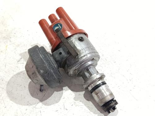 Used Ignition distributor Ignition distributor SAAB 9000 2.0 -16 Turbo (160 hp) 40260330 40260330