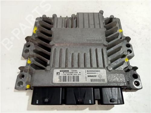 Used Electronic module RENAULT MEGANE I Classic (LA0/1_) 1.9 dCi (LA05, LA1F) (102 hp) 23913640