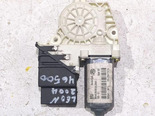 Rudehejsemotor bagstkærm højre SEAT LEON (1M1) 1.9 TDI | BP23902530E22 