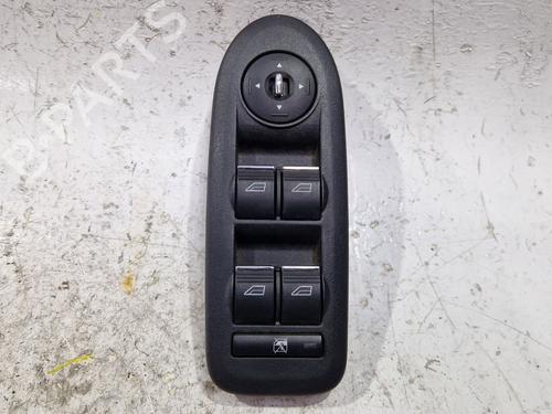 left-front-window-switch-ford-kuga-i-2008-2009-2010-2011-2012-33170698 main image