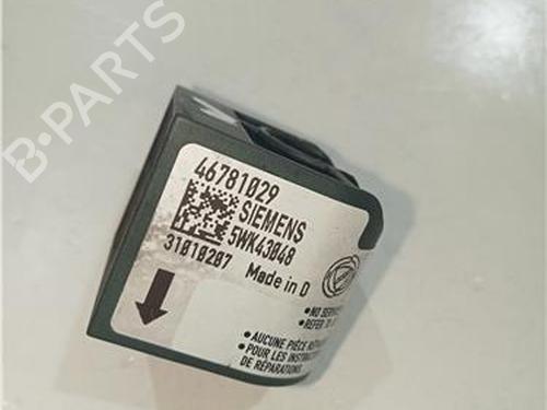 Elektronische module FIAT STILO (192_) 1.9 JTD (192_XE1A) (115 hp) 23912282