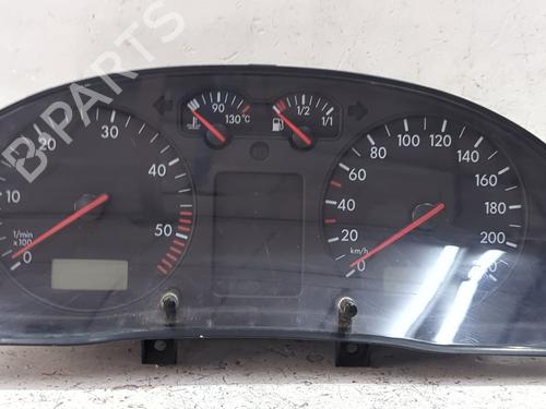 Used Instrument cluster Instrument cluster VW PASSAT B5 (3B2) 1.9 TDI (115 hp) 40038566 40038566
