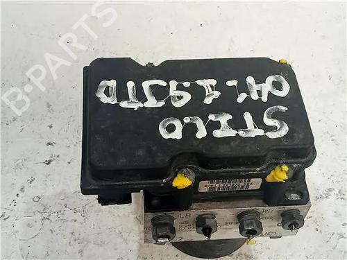 Used ABS pump FIAT STILO Multi Wagon (192_) 1.9 JTD (115 hp) 23911225