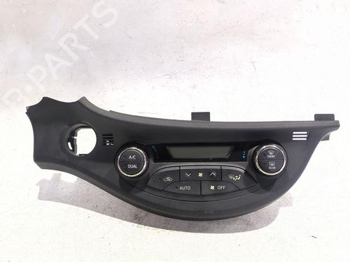 climate-control-toyota-yaris-_p13_-2010-2011-2012-2013-2014-2015-2016-2017-2018-2019-2020-32163638 main image