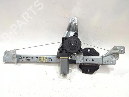 Used Rear left window mechanism DACIA SANDERO II 1.5 dCi 75 / Blue dCi 75 (B8JW, B8M4, B8AH, B8M7, B8M6) (75 hp) 28471571
