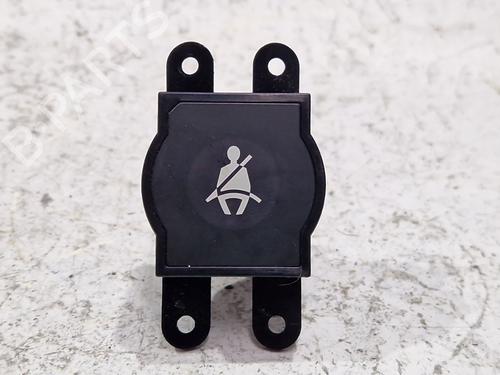 switch-nissan-pathfinder-iii-r51-2005-31630253 main image