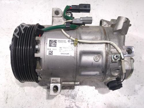Used AC compressor RENAULT CAPTUR II (HF_) TCe 100 (HFMT) (101 hp) 31872910
