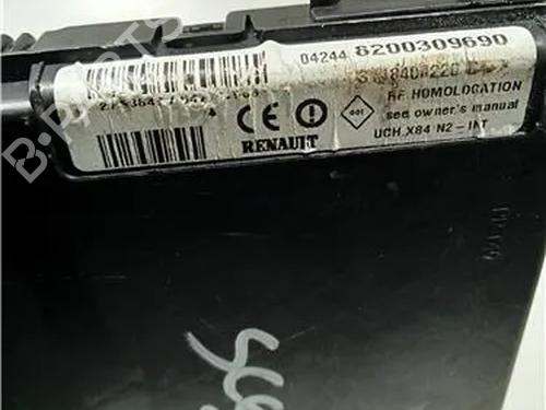 Sikringsdåse RENAULT GRAND SCÉNIC II (JM0/1_) 1.9 dCi (JM0G, JM12, JM1G, JM2C) (120 hp) 23921176