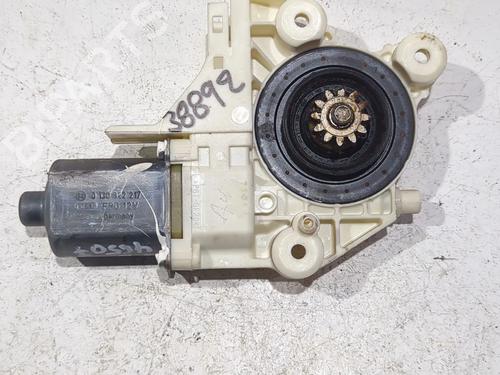 Rudehejsemotor forskærm venstre FORD FOCUS II (DA_, HCP, DP) 1.6 TDCi (90 hp) 23902922