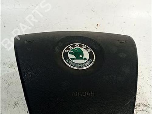 Førerens kollisjonspute SKODA OCTAVIA II (1Z3) 2.0 TDI (140 hp) 23910031