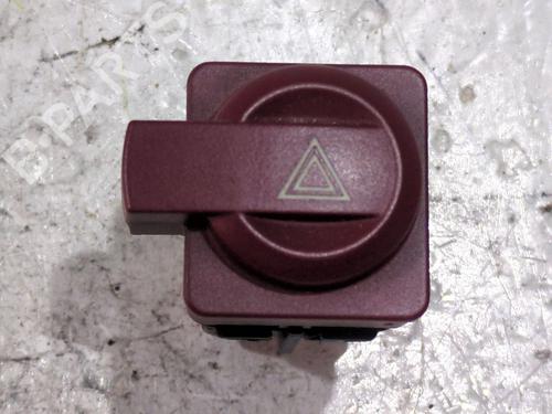 Bouton de warning Bouton de warning CITROËN C4 I (LC_) 1.6 16V (109 hp) 34265631 34265631
