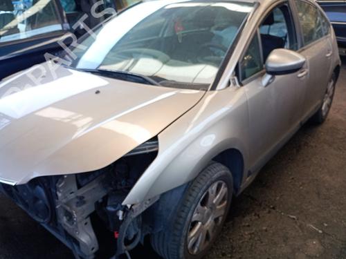 Used Parts CITROËN C4 I (LC_) 1.6 HDi 4953681