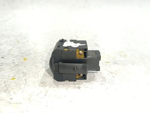 Headlight adjuster motor VW GOLF VI (5K1) 2.0 R 4motion | BP39956415E19 - Image 2