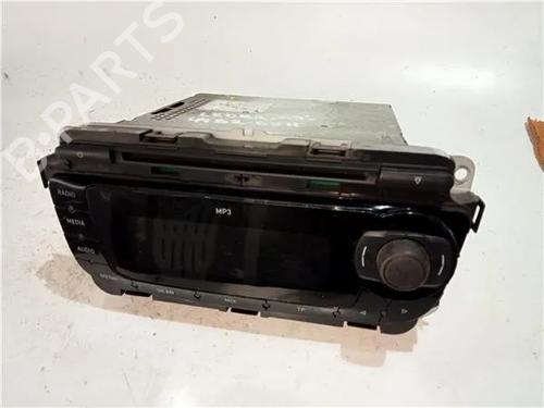 Bilradio SEAT LEON (1P1) 2.0 TDI 16V (140 hp) 23929898