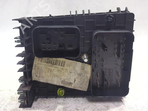 fuse-box-vw-touran-1t1-1t2-2003-2004-2005-2006-2007-2008-2009-2010-2011-39649229 main image