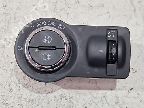 Forlygtekontakt OPEL ASTRA J GTC [2011-2018]  30412237