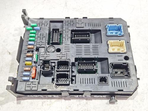 Used Fuse box PEUGEOT 407 (6D_) 2.0 HDi 135 (6DRHRH, 6DRHRE, 6DRHRG, 6DRHRJ) (136 hp) 30193710