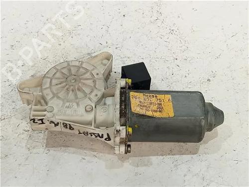 Rudehejsemotor forskærm venstre VW PASSAT B5 (3B2) 1.9 TDI (115 hp) 23911796