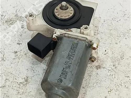 Used Left front window motor VW PASSAT B5 (3B2) 1.9 TDI (115 hp) 23911865