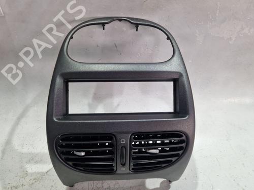 Consola central Consola central PEUGEOT 206 Hatchback (2A/C) 1.4 HDi eco 70 (68 hp) 35776061 35776061